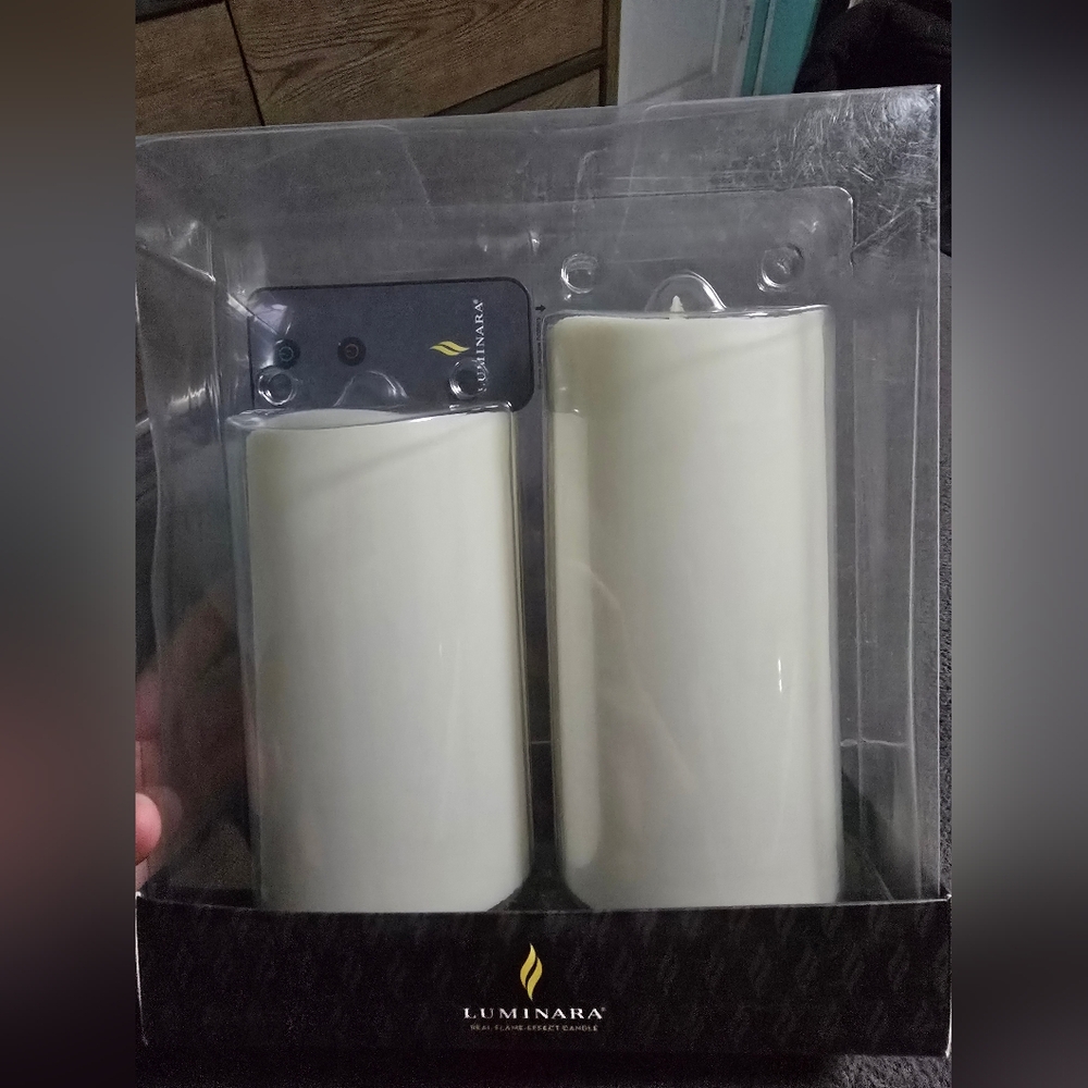 Flameless Candles